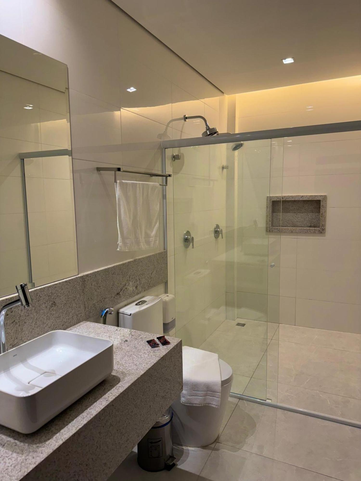 Oasis Hotel Miracema do Tocantins Esterno foto