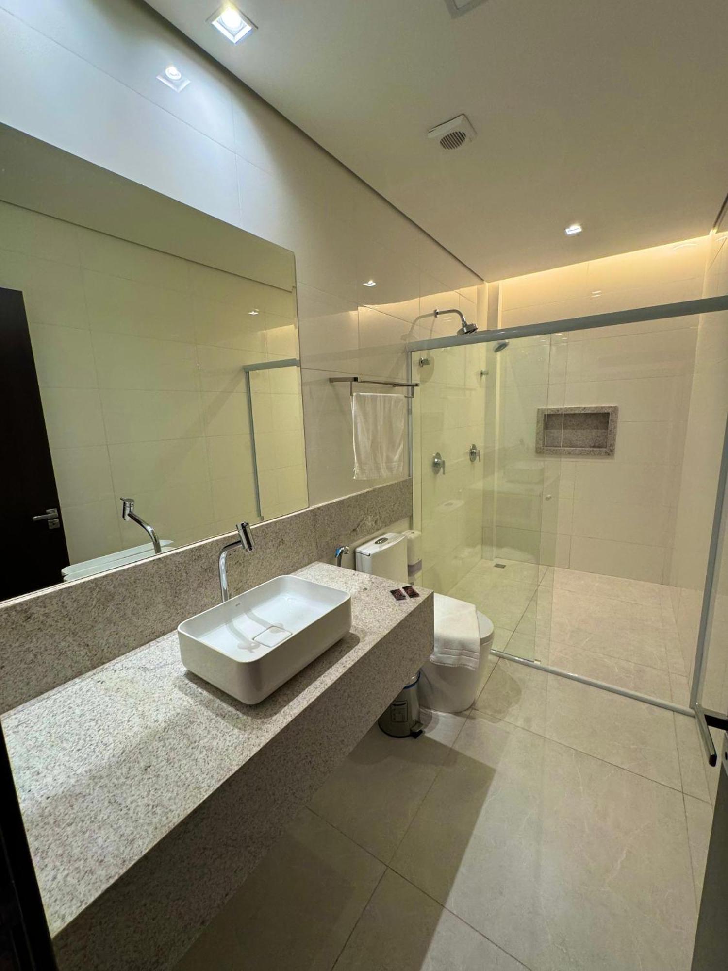 Oasis Hotel Miracema do Tocantins Esterno foto